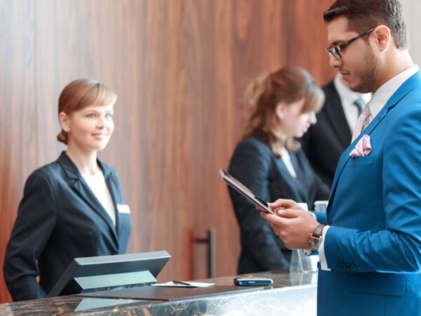 Front Desk Agent Required in Canada